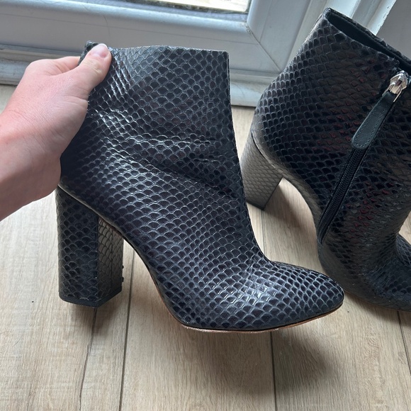 Raye Shore Bootie - Picture 2 of 4